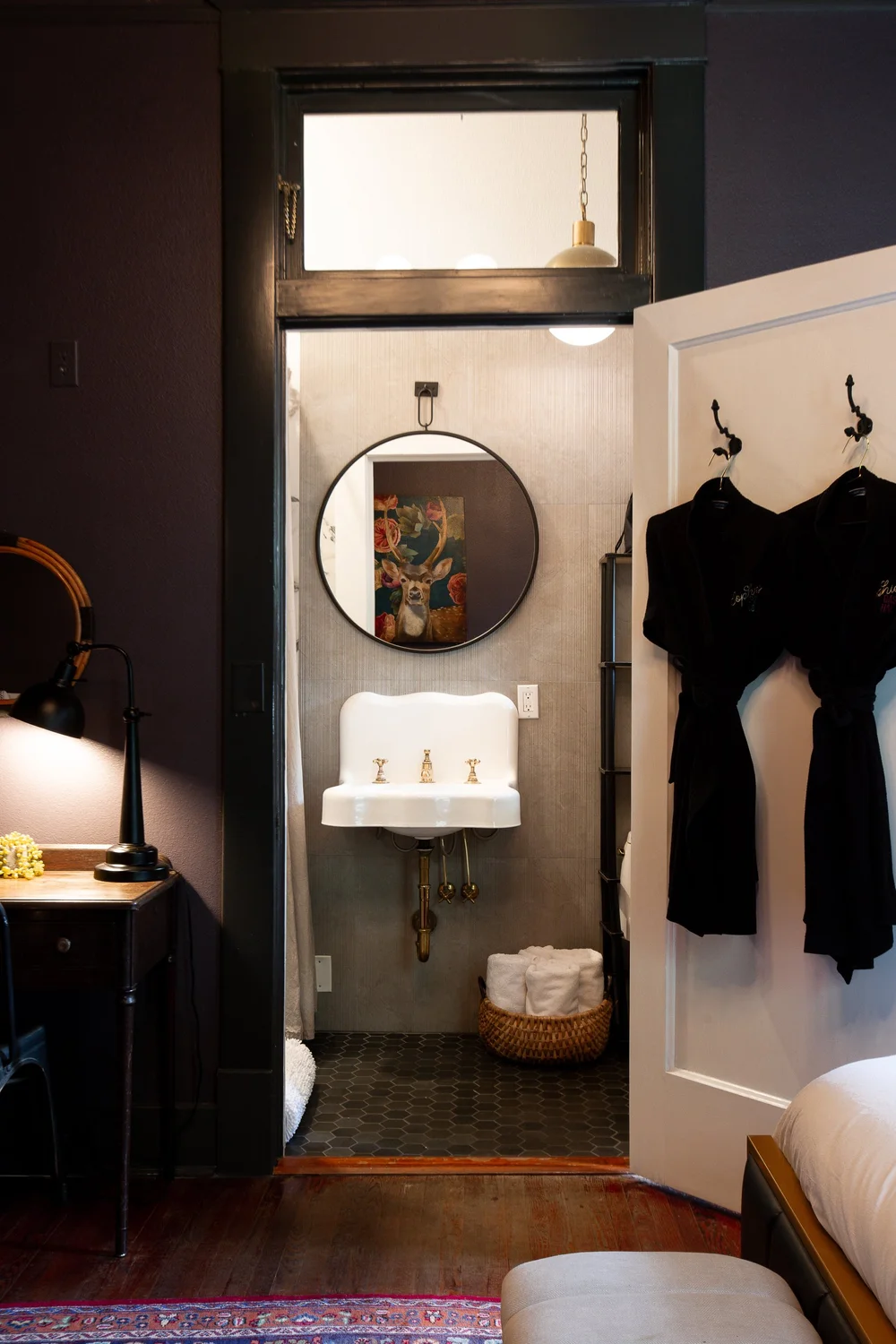 A suite bathroom at Sophie's Gasthaus